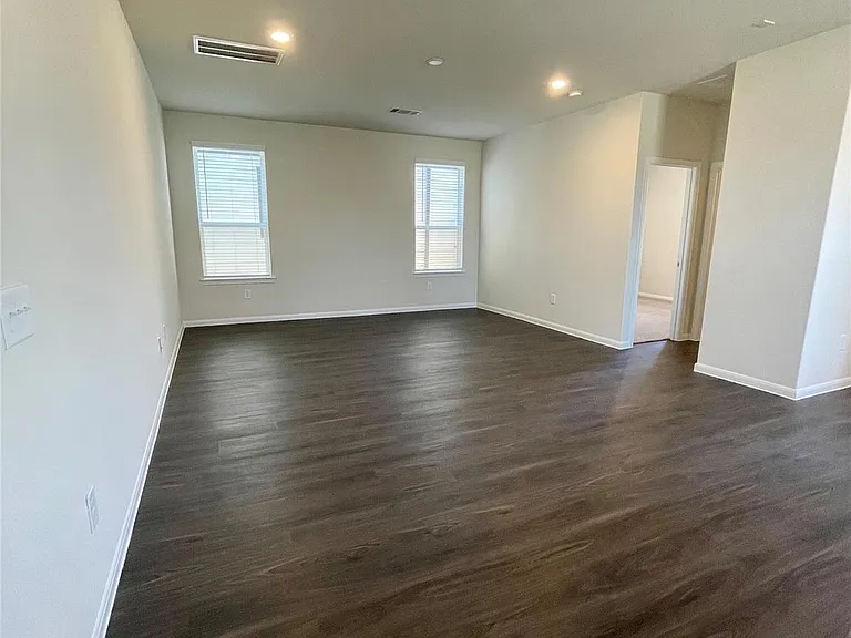 11738 Armadale Dr — Photo 5