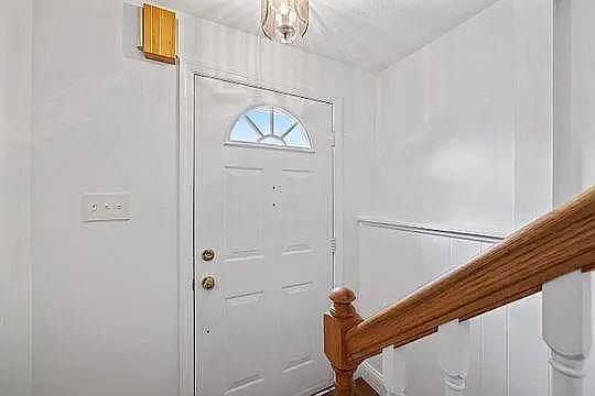 3rd image of 127 Hunting Creek Rd