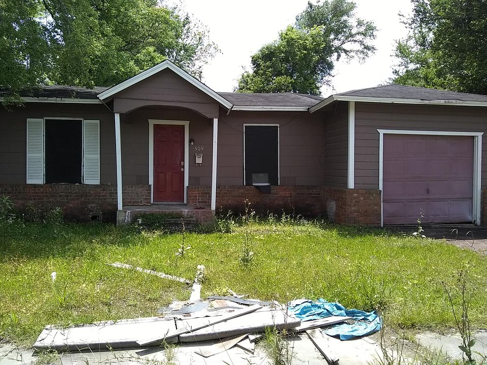 2nd image of 505 W Cherry Ave