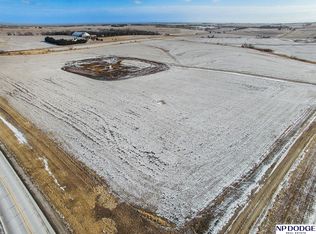 834 Independence Cir, Yutan, NE 68073