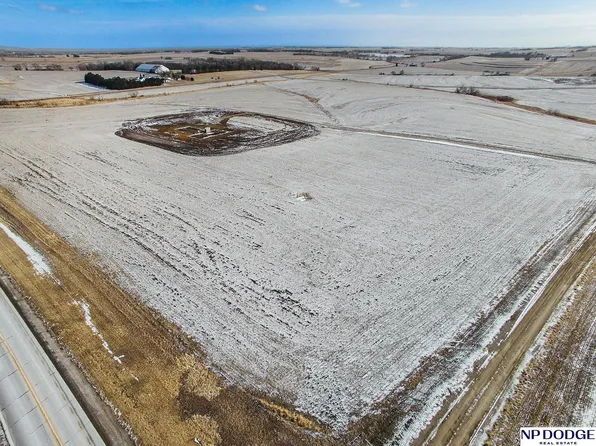 834 Independence Cir, Yutan, NE 68073