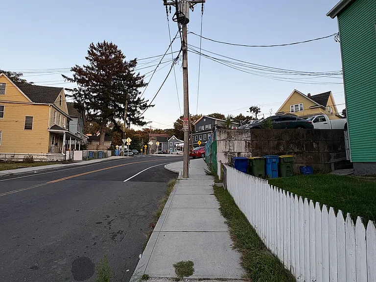 152 E Farm St #3 — Photo 9
