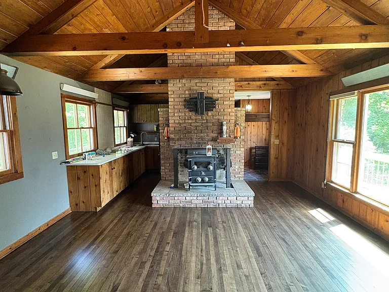 W5753 Bluff Rd — Photo 1