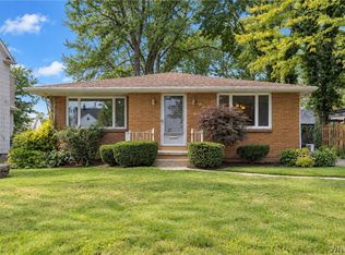 220 Maynard Dr, Amherst, NY 14226