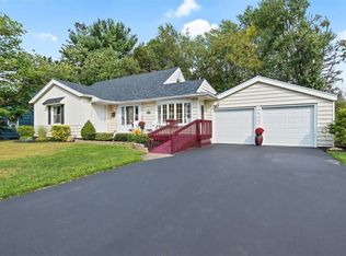 78 Hilltop Rd, Rochester, NY 14616