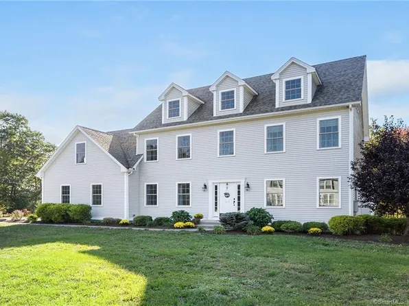 17 Windmill Lane, Canton, CT 06019