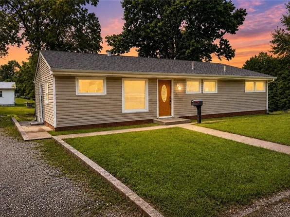 80 Poplar Dr, McConnelsville, OH 43756