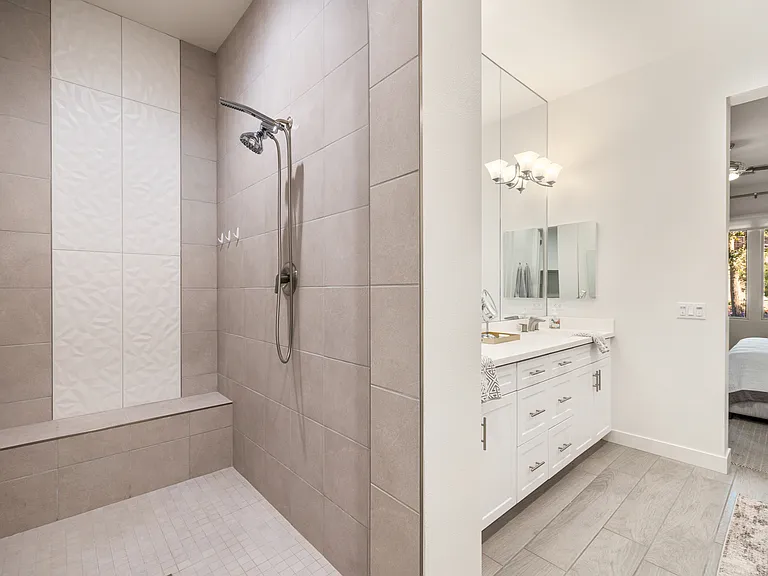 1701 Retreat Cir — Photo 41