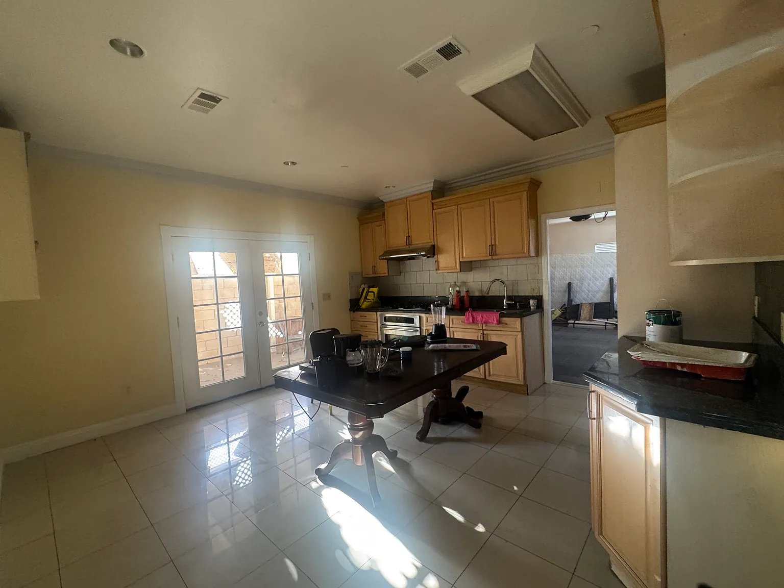 4 bed, $3,300 — Photo 3