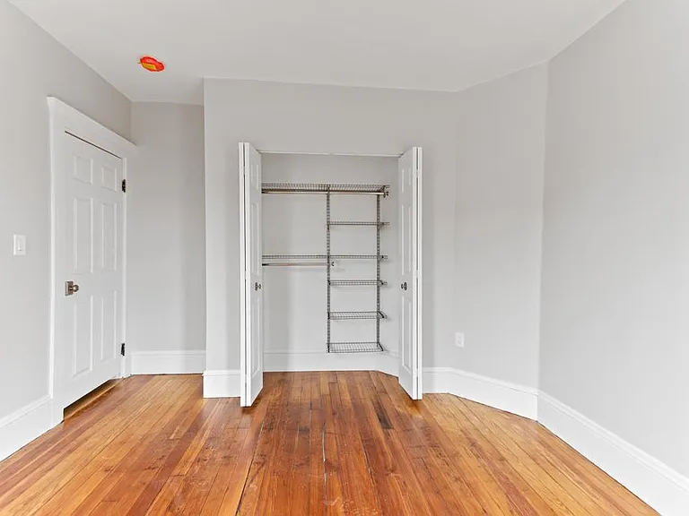 426 Bowdoin St #2 — Photo 16