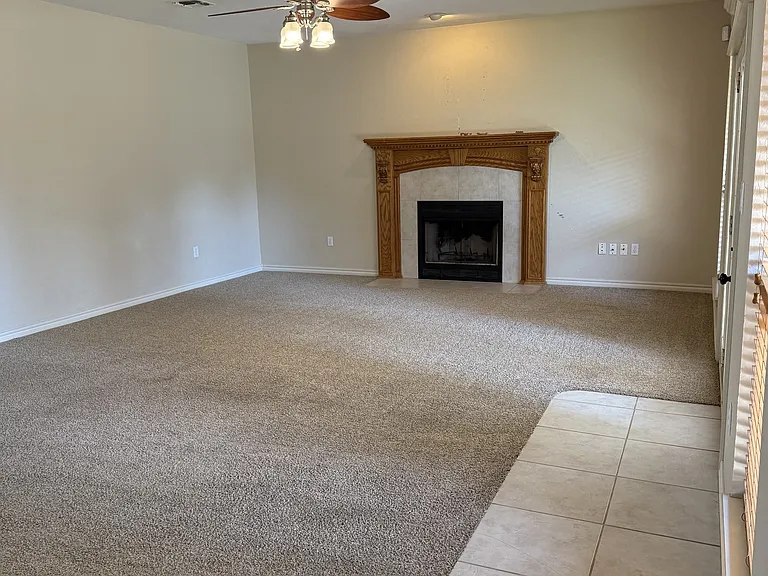 3601 NE Madison Ave — Photo 2