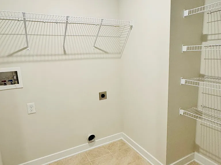 Washer/ Dryer Room