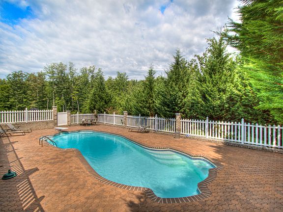 4th image of 6 Sousa Ln