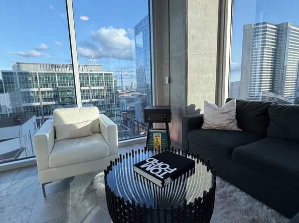 415 Church St APT 1114, Nashville, TN 37219