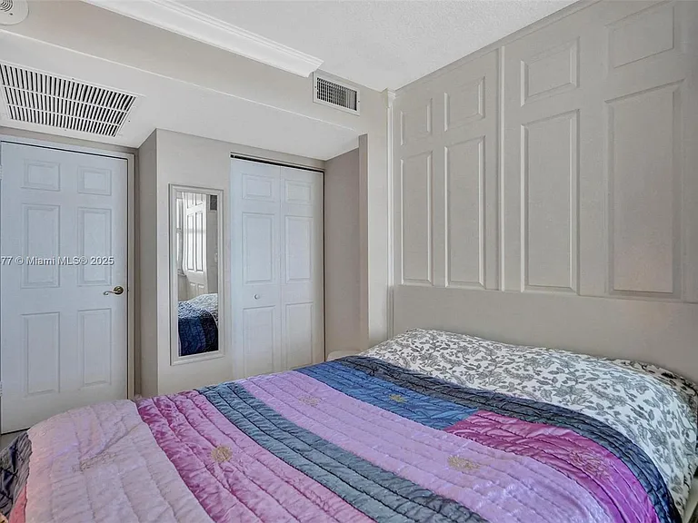 3180 S Ocean Dr #1504 — Photo 18