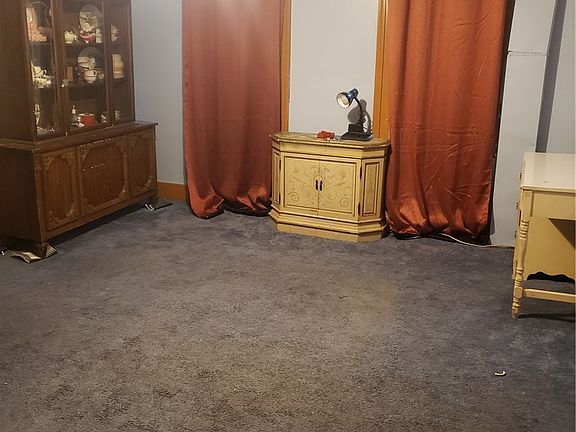 3rd image of 87 Flint St