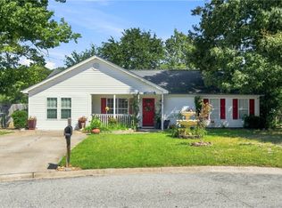 3 Winter Pl, Fountain Inn, SC 29644