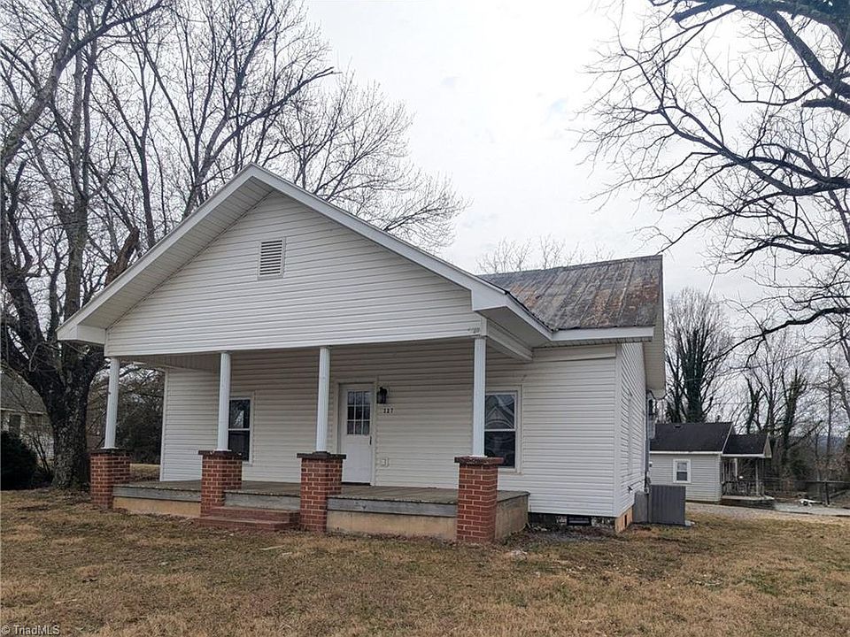 1st image of 227 Cedarbrook Rd