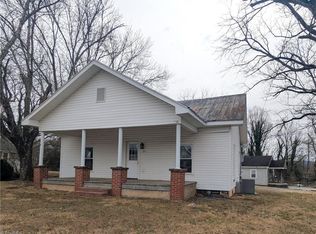 227 Cedarbrook Rd, Jonesville, NC 28642