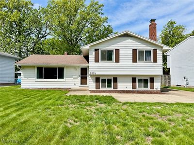 5374 Oak Ridge Dr, Willoughby, OH, 44094