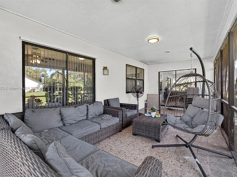 100 Miramar Ave — Photo 30