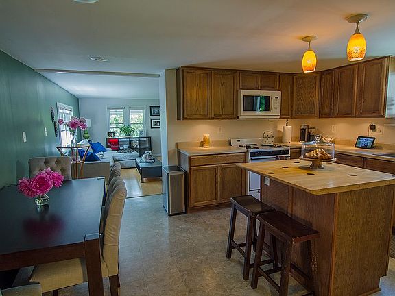Kitchen / Living Room