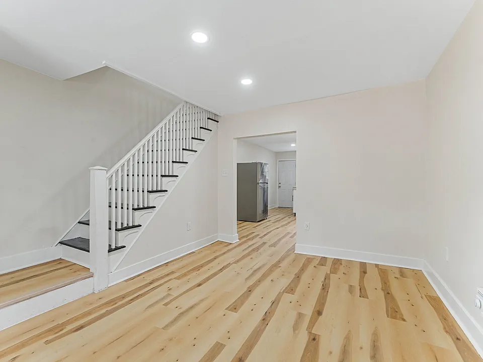 2066 Eastburn Ave #1