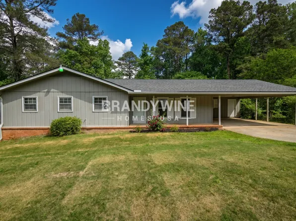 3310 S Whisper Dr, Douglasville, GA 30135