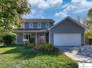 11292 S 202nd Cir, Gretna, NE 68028