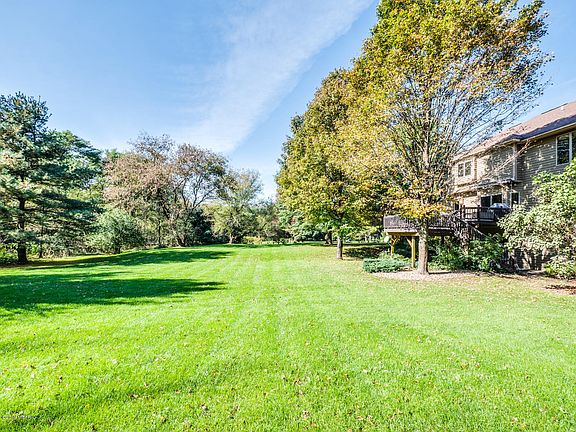 2nd image of 7061 Steeplechase Ct