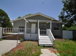 718 Oak St, Ruskin, FL 33570