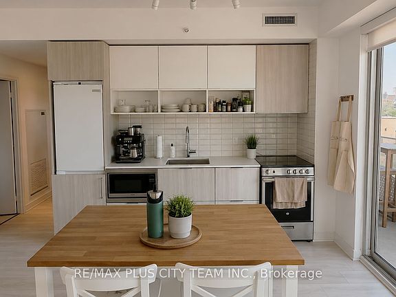 5th image of 60 Tannery Rd #601