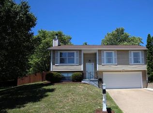 1420 Dutchmill Dr, Arnold, MO 63010