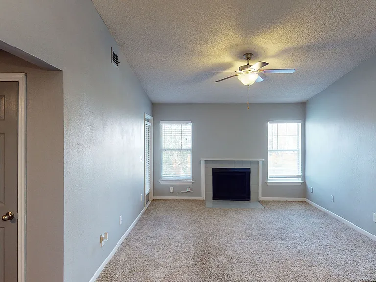 Altamira Place Apartment Homes — Photo 81