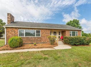 5240 Summit St, Kernersville, NC 27284