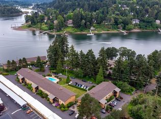 1400 SE Lava Dr APT 10, Milwaukie, OR