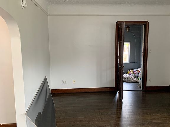4th image of 5406 Theota Ave #F