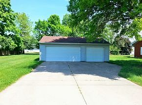 2nd image of 612 Highland Ave