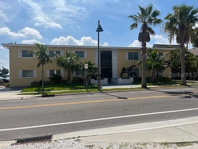 1605 Pass A Grille Way #2