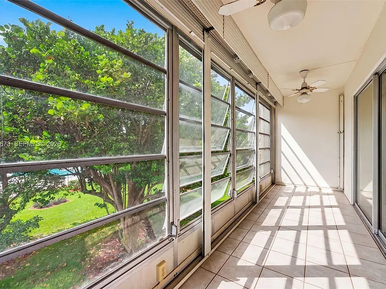 2401 Antigua Cir #E3 — Photo 18