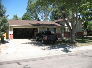 12167 E Hawaii Dr, Aurora, CO 80012