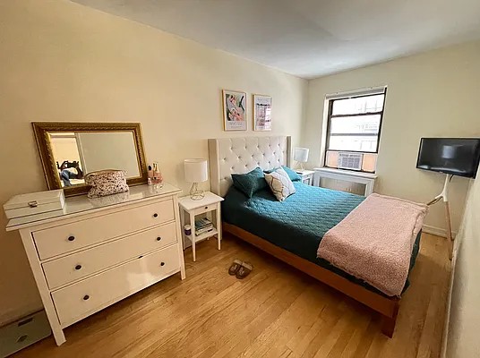 Rented by Corcoran | media 16