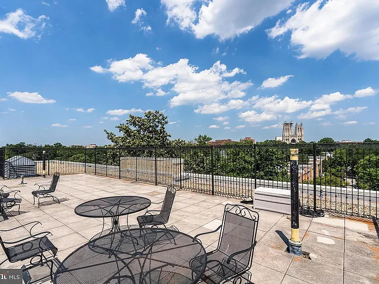 3901 Cathedral Ave NW #302 — Photo 7