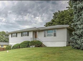 5804 Hascall St, Omaha, NE 68106