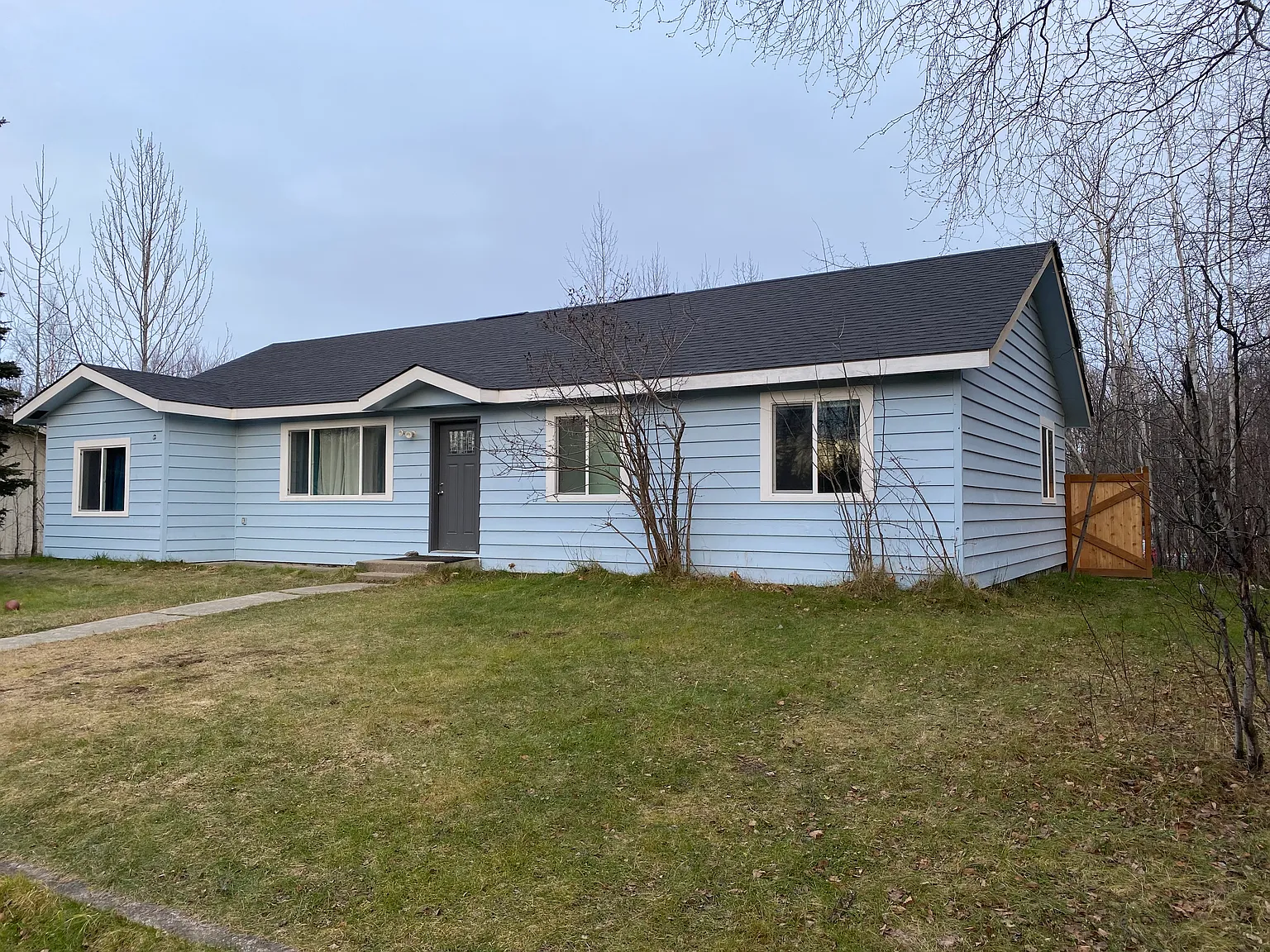 4 bed, 1640 sqft, $3,000 — Photo 1