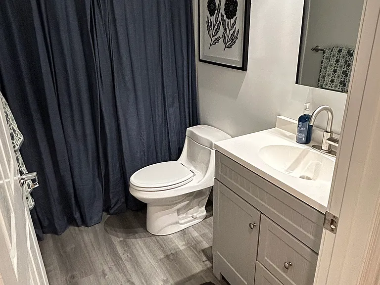 6645 Pineview Ter — Photo 9