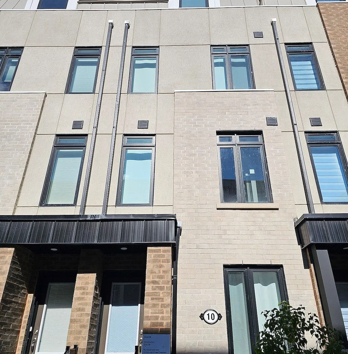 1 bed, $975 — Photo 1