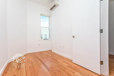 Rented by MySpaceNYC
