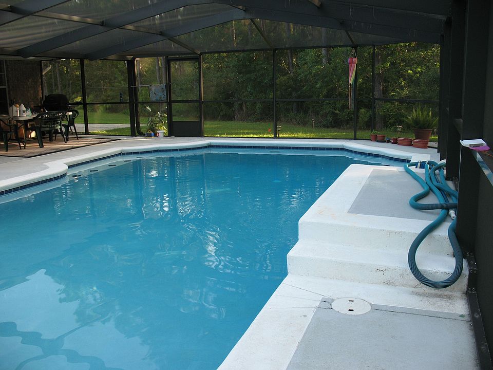 Enclosed pool