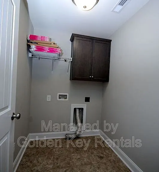 403 Willow Pond Dr — Photo 16